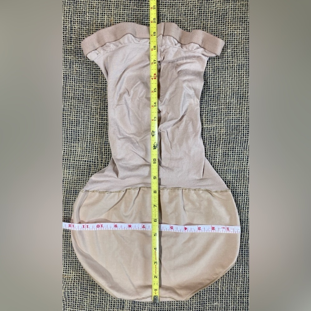 Spanx Shapewear Size C By Sara Blakey See pictures for measurements - Picture 7 of 7